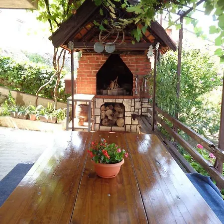 Nena's Place *