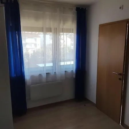 Nena's Place Apartment