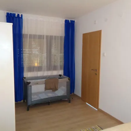 Nena's Place Apartment