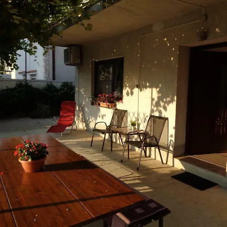 Nena's Place